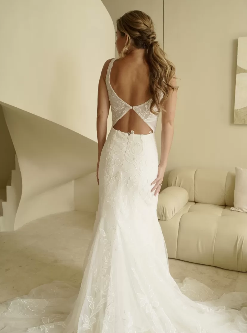 Jackson // Size 12 - Kate Gubanyi hand-made wedding dresses