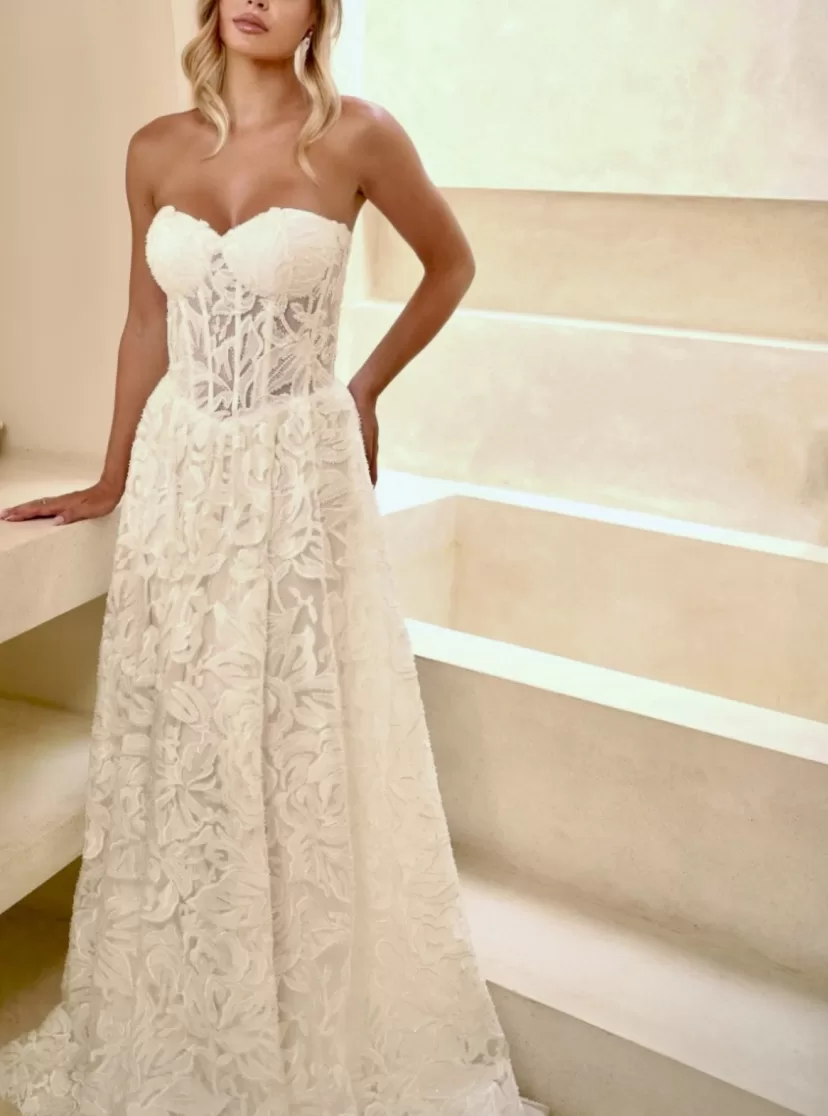 Oribi - Kate Gubanyi hand-made wedding dresses